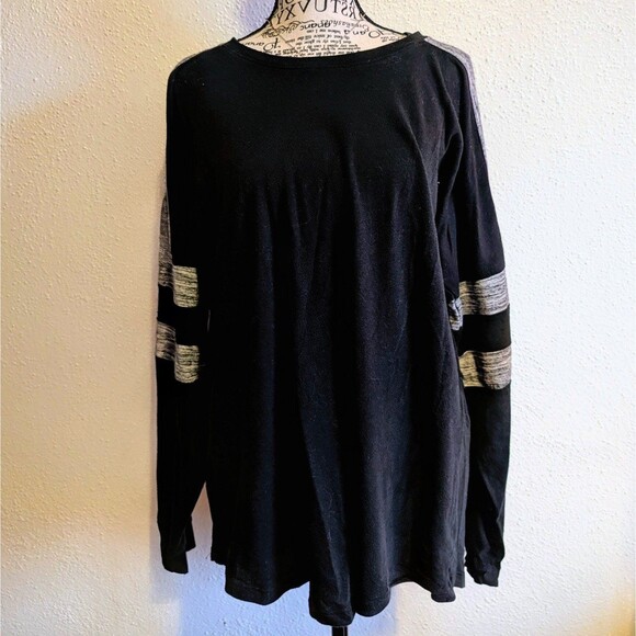 VS PINK Raglan Oversized Collegiate Color Block Tee - Picture 1 of 4